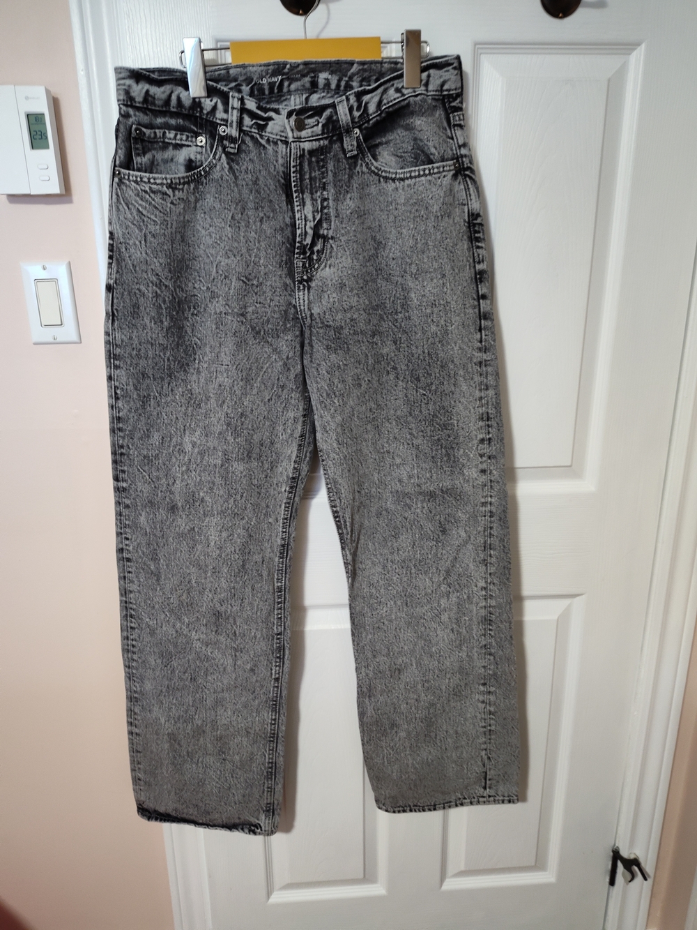 Old Navy Men's '90s Baggy Jeans – 33W x 34L Acid-Wash